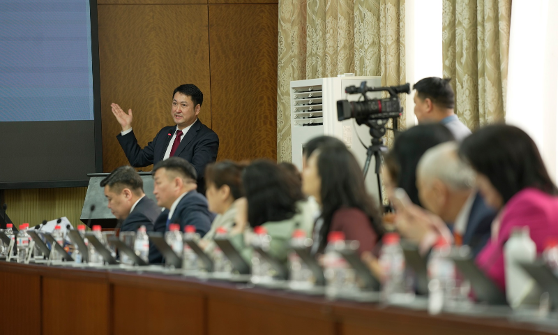 ХҮН АМАА ЭРҮҮЛ ХҮНСЭЭР ХАНГАХЫН ТУЛД СТАНДАРТЫГ МӨРДӨХ ЁСТОЙ