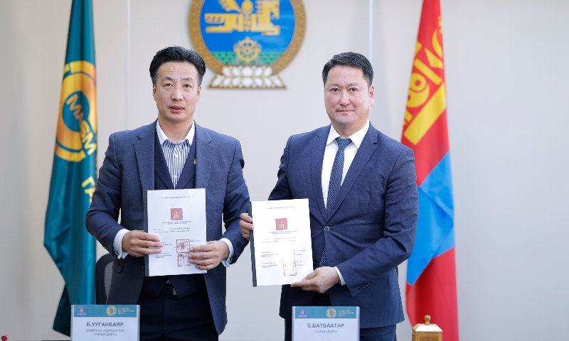 Стандарт, хэмжил зүйн газрын дарга С.Батбаатар зохион байгуулалтын үндсэн 10 нэгж болон 21 аймаг дахь төсвийн шууд захирагч СХЗХ-ийн дарга нартай 2026 оны гүйцэтгэлийн төлөвлөгөөг байгууллаа.  