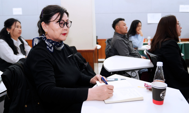 “Стандартчиллын суурь асуудлууд” сэдэвт сургалт өнөөдөр эхэллээ.  