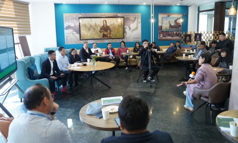 "Хөндөх Сэдэв" нэвтрүүлэг