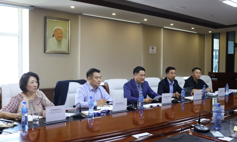 МОНГОЛД ОЛОН УЛСЫН ХУДАЛДААГ ХӨГЖҮҮЛЭХ /EU TRAM-2/ ТӨСЛИЙН УДИРДЛАГЫГ ХҮЛЭЭН АВЛАА