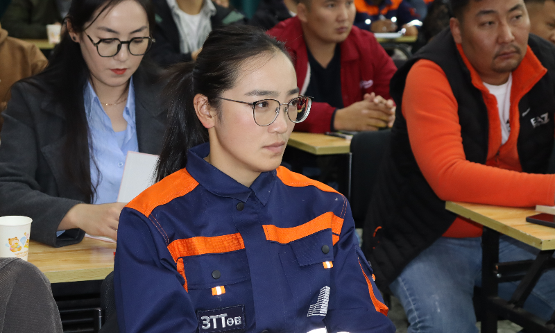 Хэмжил зүйн суурь асуудлуудын мэдлэг олгох сургалт эхэллээ