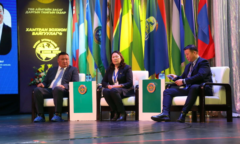 Монгол Улсын Их Хурал, Монгол Улсын Засгийн газраас хэрэгжүүлж буй “Хүнсний хувьсгал” үндэсний хөдөлгөөн, “Цагаан алт” үндэсний хөтөлбөр, “Атар IV” мал аж ахуй, газар тариаланг хослон хөгжүүлэх аян, Төв аймгийн газар тариалангийн салбарыг хөгжүүлэх стратеги төлөвлөгөөний хүрээнд аймгийн Засаг даргын санаачилгаар “Жижиг, дунд үйлдвэрлэл, үйлчилгээ эрхлэгчдийн зөвлөгөөн” Төв аймгийн Зуунмод хотод амжилттай зохион байгуулагдаж өндөрлөлөө. 